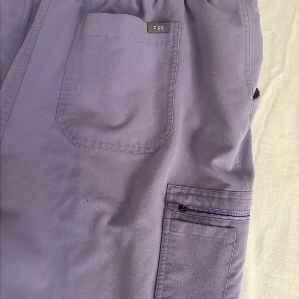 Figs Women's Lavender Dew Scrub Set - TECHNICAL COLLECTION - Picture 11 of 11